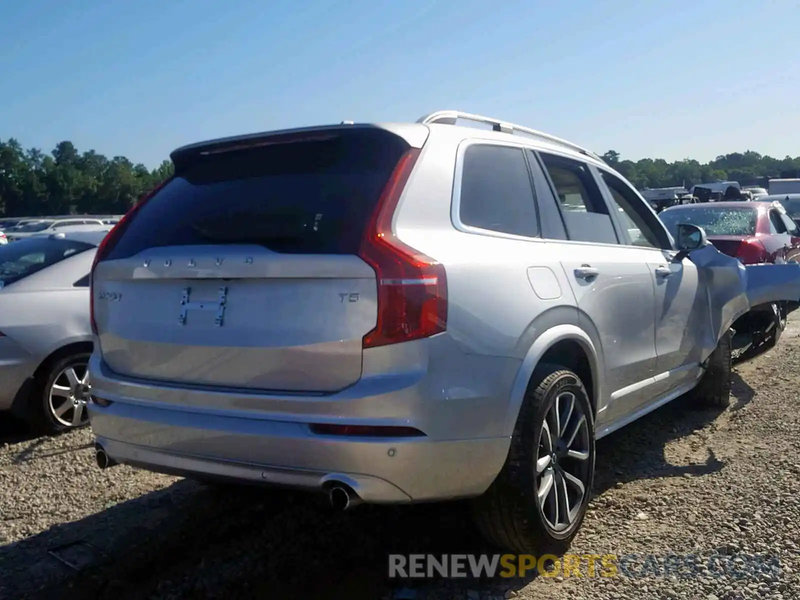 4 Photograph of a damaged car YV4102CK3K1482096 VOLVO XC90 T5 2019