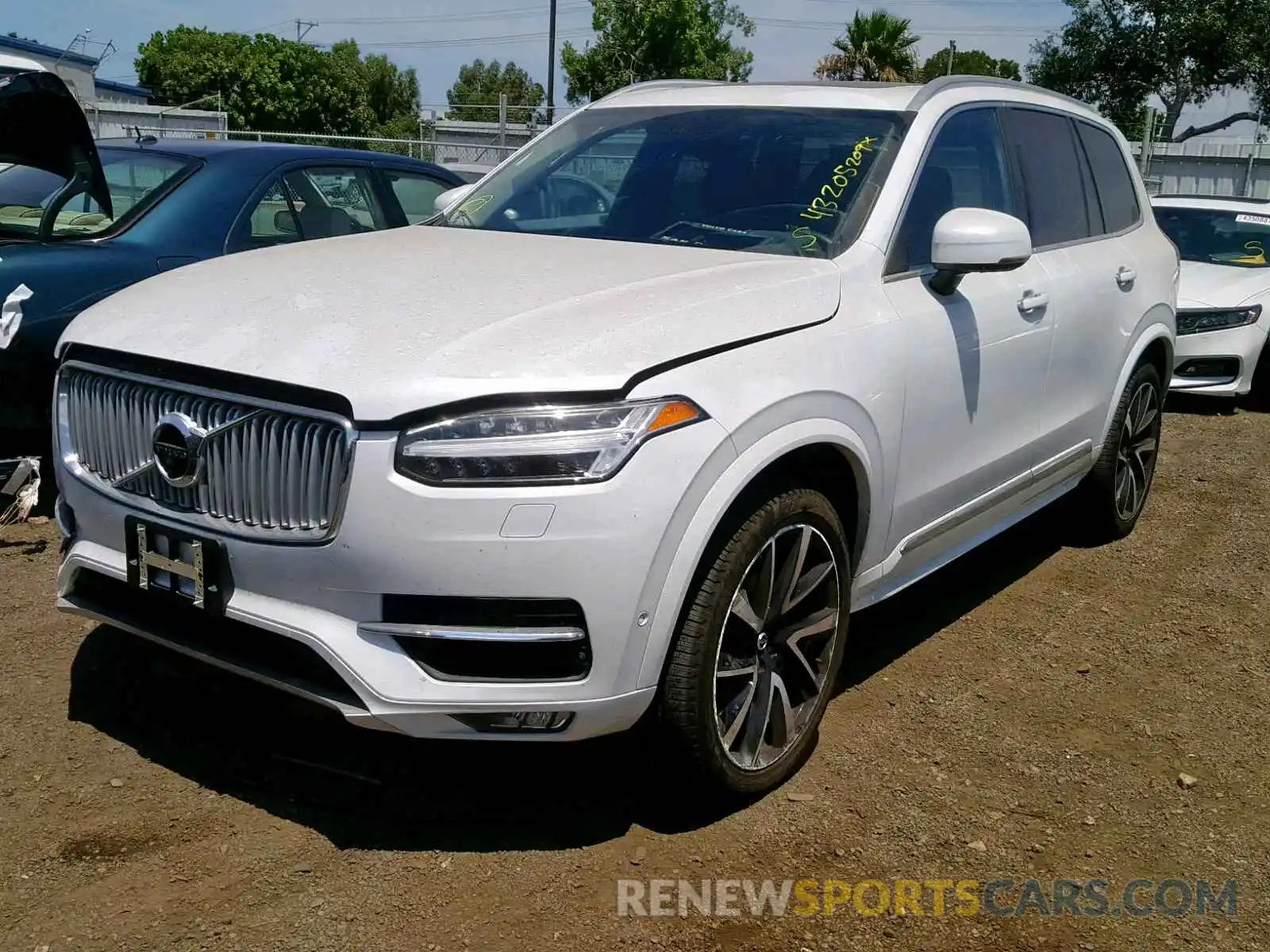 2 Photograph of a damaged car YV4A22PL8K1449673 VOLVO XC90 T6 2019